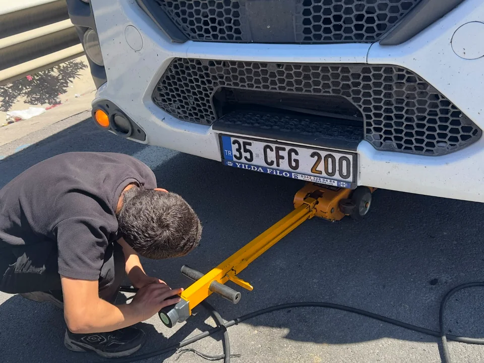 Bakır Oto Lastik ağır vasıta ekipman hazırlığı
