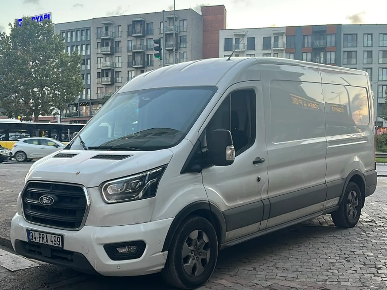 Bakır Oto Lastik gerçek mobil servis aracı